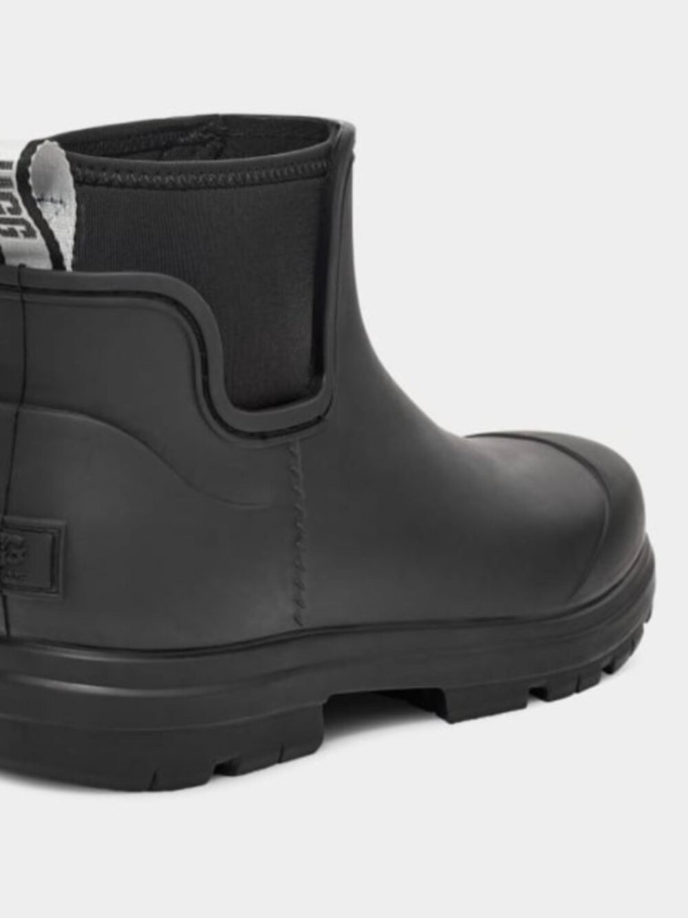 UGG - Picture 2 of 2